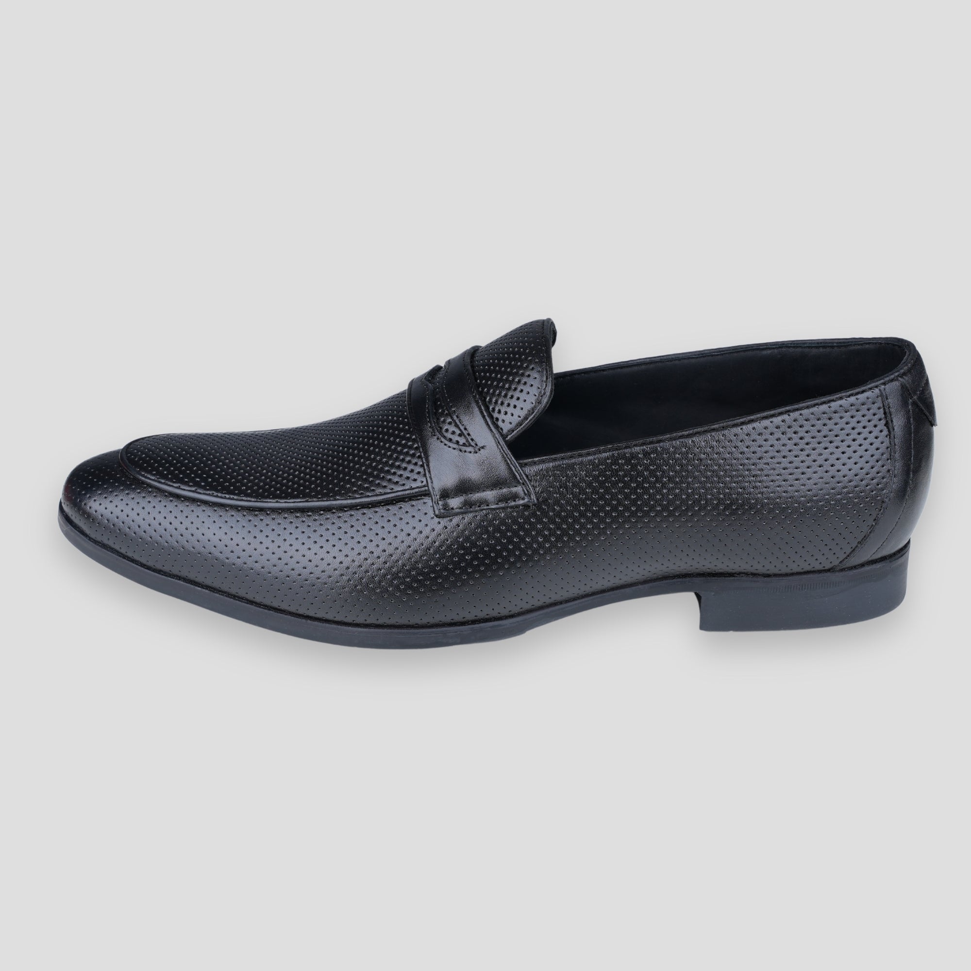 Ezok Leather Black Casual Loafer Shoes For Men