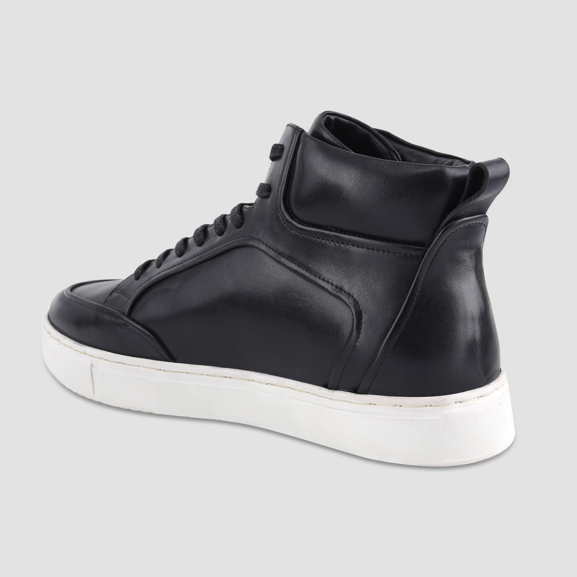 Ezok Black Leather Sneaker For Men