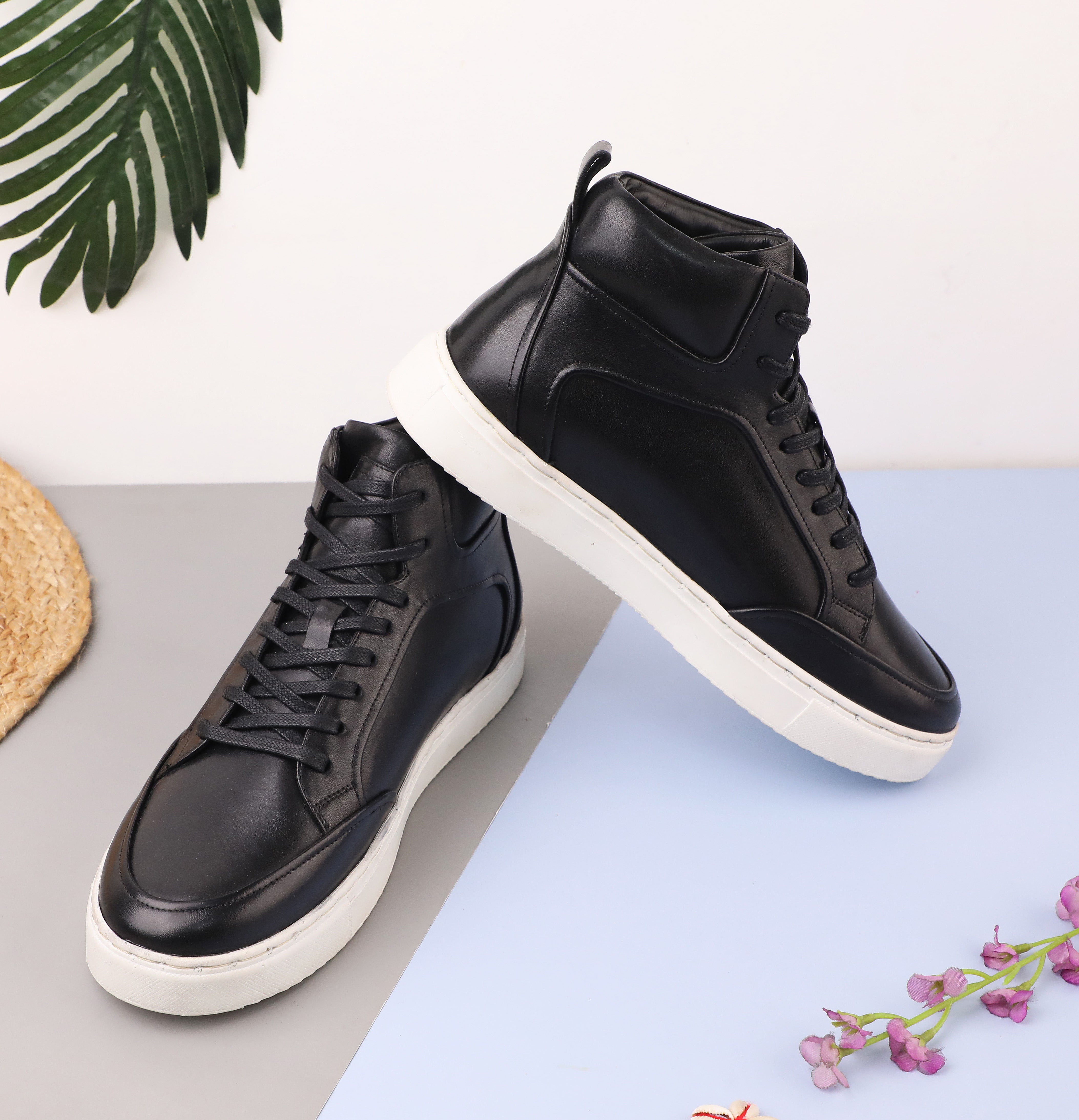 Ezok Black Leather Sneaker For Men