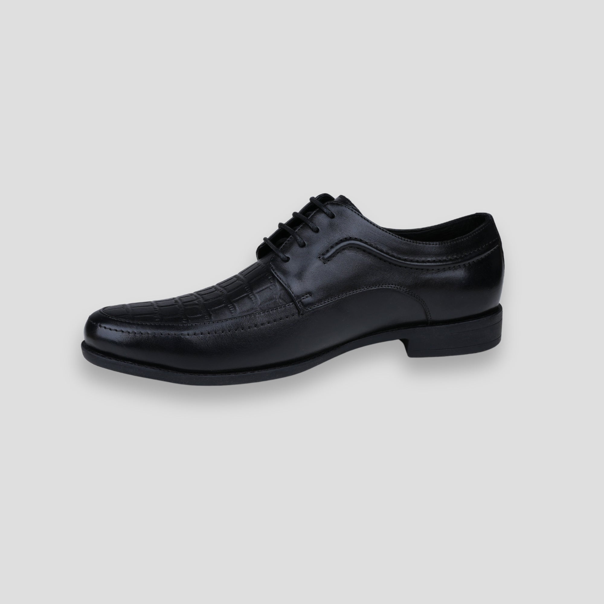 Ezok Leather Black Casual Laceup Shoes For Men