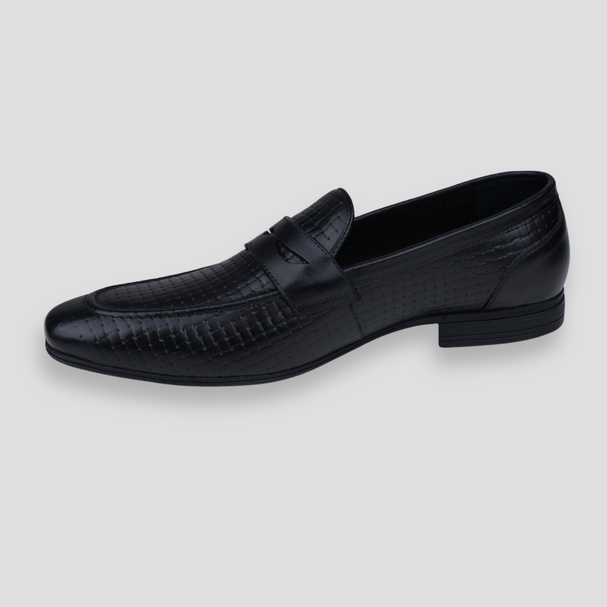 Ezok Leather Black Casual Loafer Shoes For Men