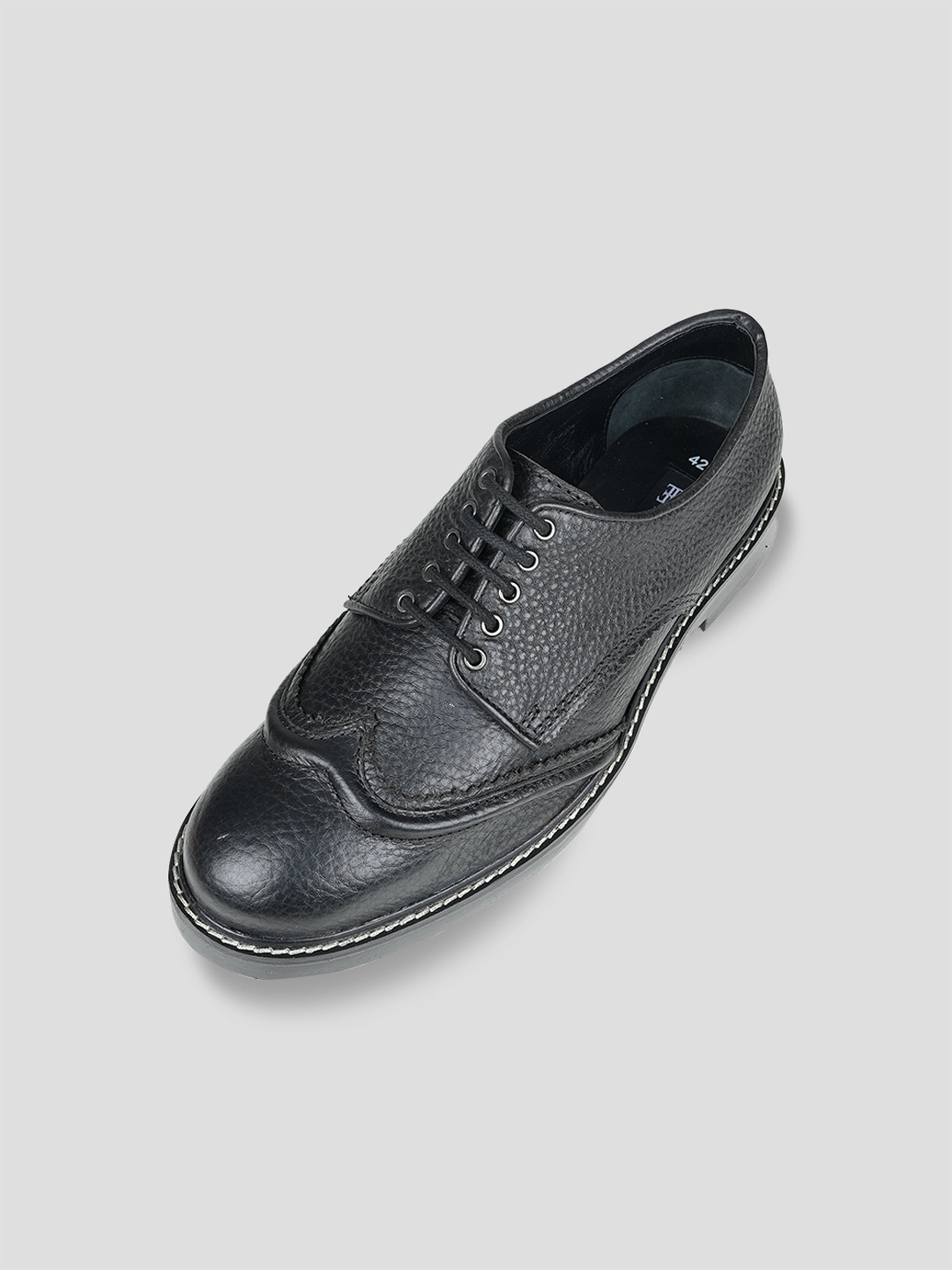 Full Brogue Derby: Timeless Elegance