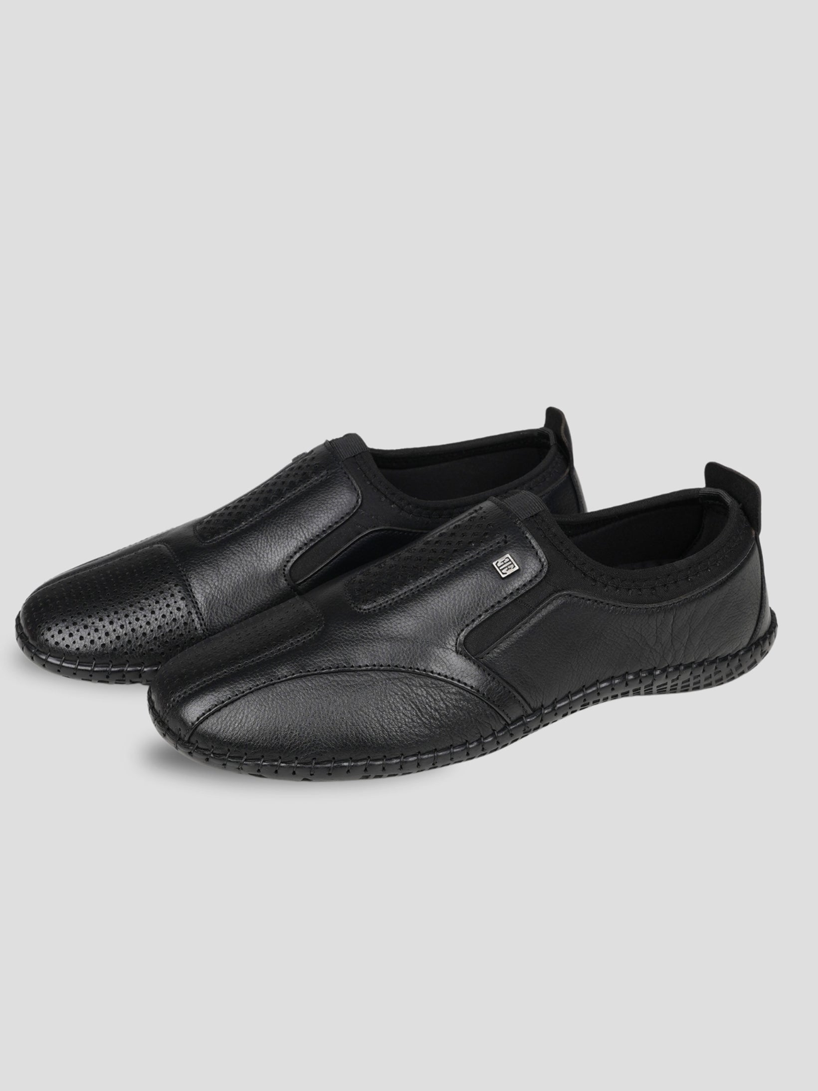 Ezok Black Leather Slip on Casual Shoes