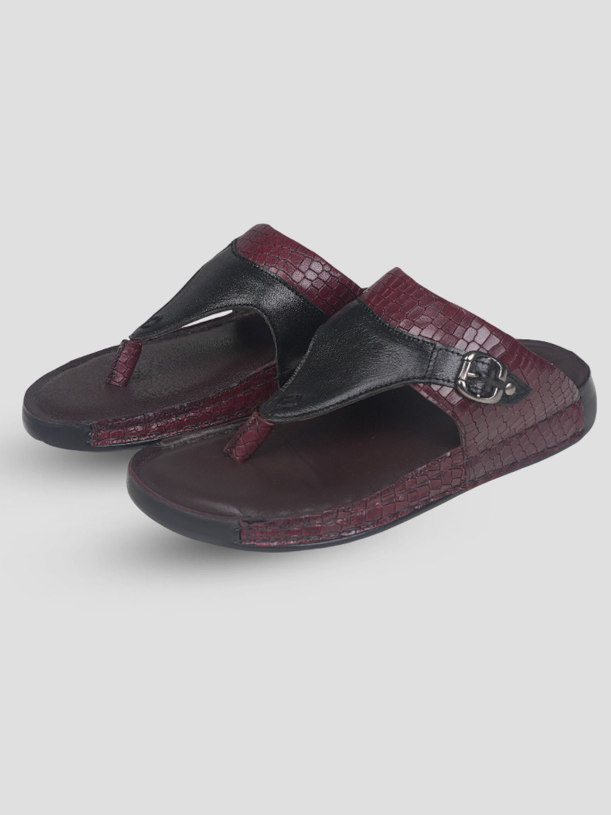 Ezok Men Black Leather Slip-On Sandals