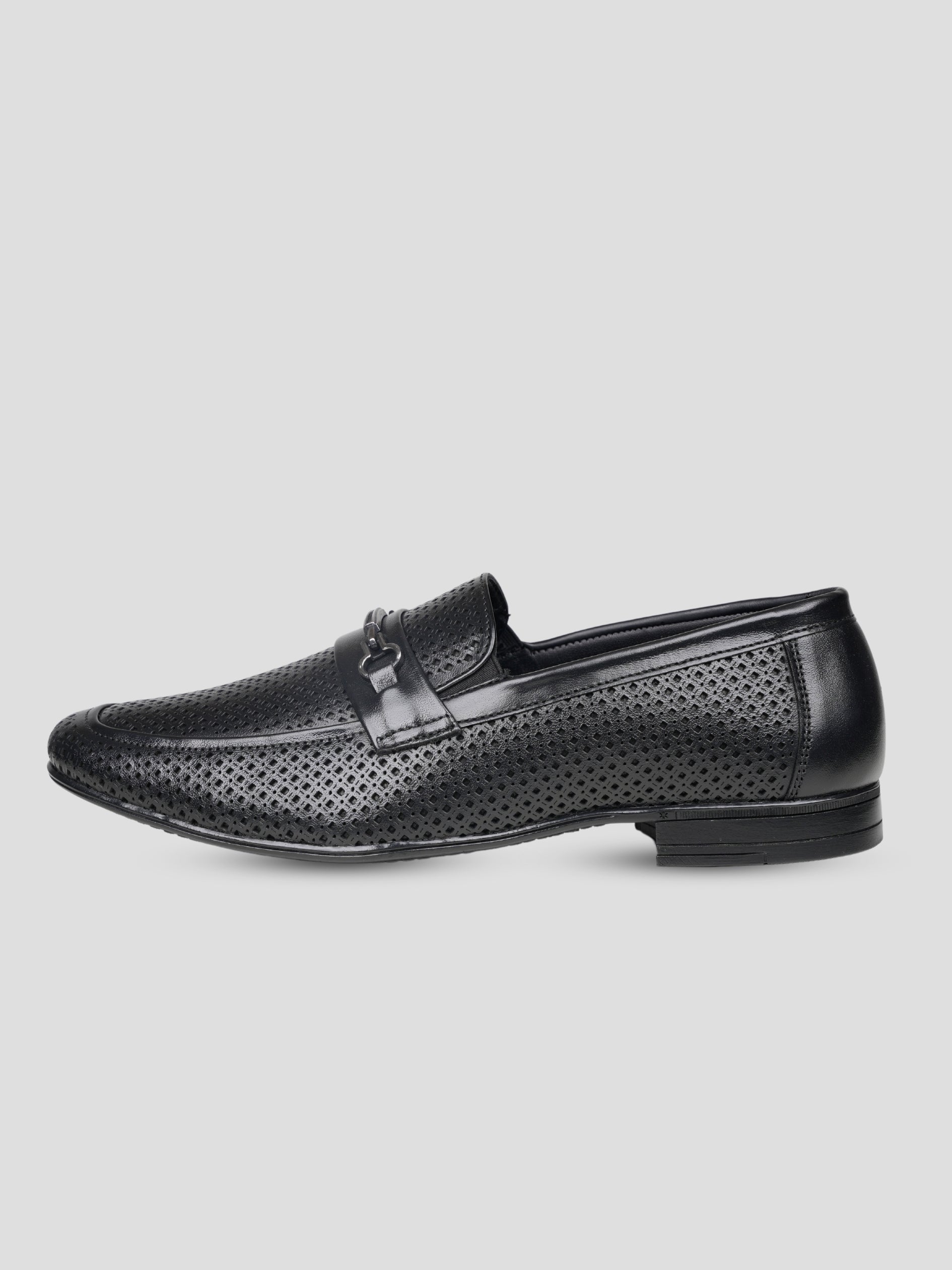 EZOK Men's Slip-On Leather Casual Shoes – Stylish & Comfortable