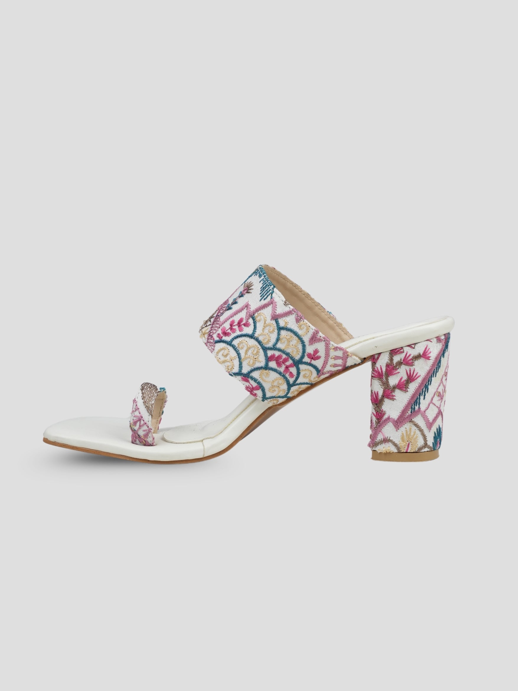 Jive Vibe By Ezok Multicolour Embroidery Fabric Sandals
