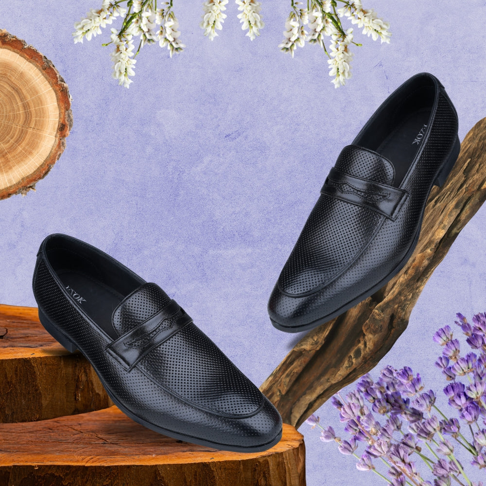 Ezok Men Leather Black Lace-Up Casual Shoes