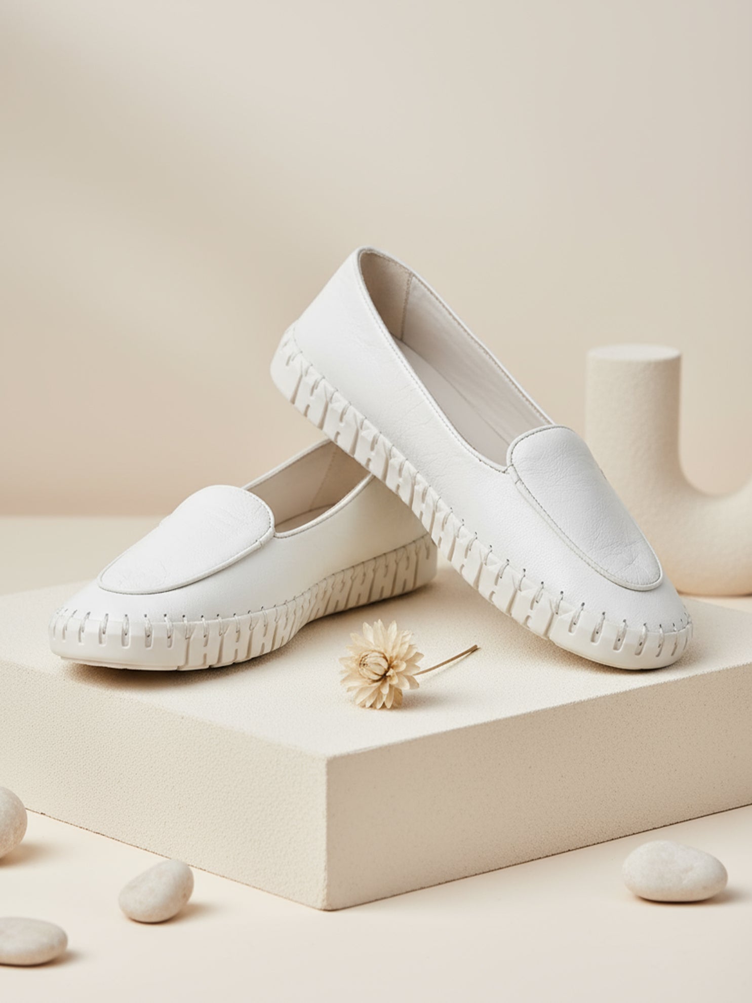 Women Trendy Casual Loafers for Daily Wear with Cushioned Insole and Strong Grip