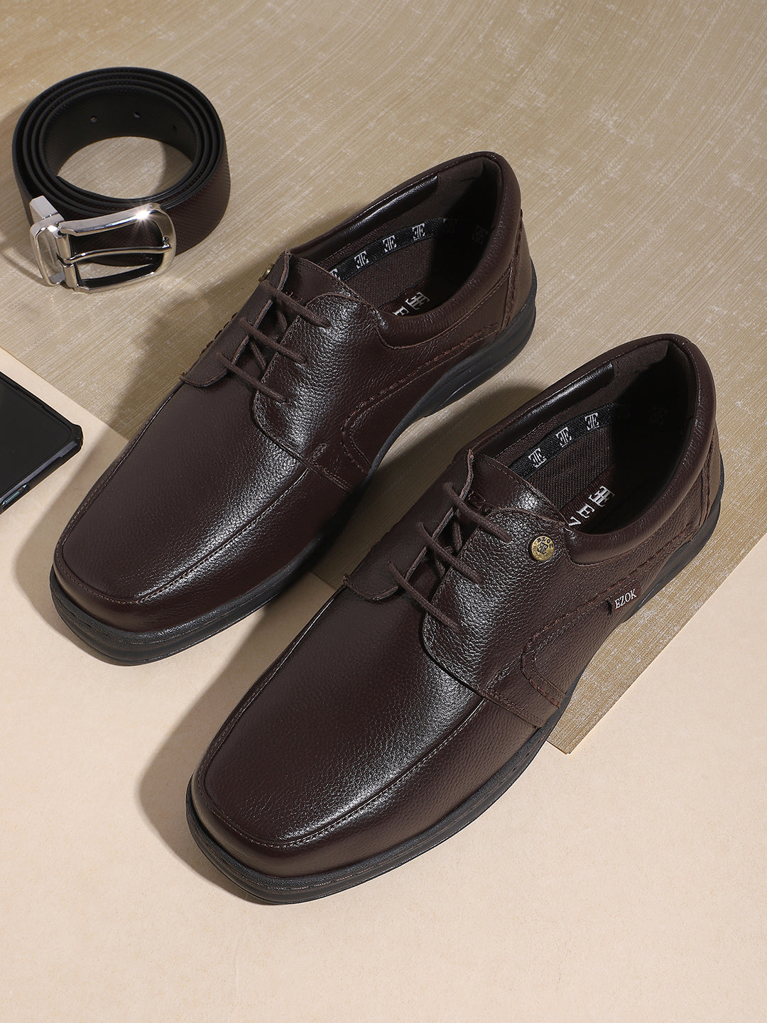 Ezok Men Hume 2174 Black Leather Casual Shoes